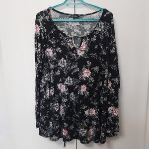 Plus Size Floral Longsleeve